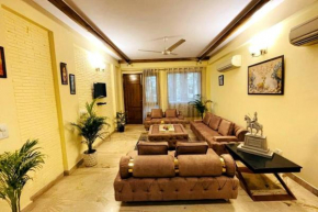 Divine India Service Apartment 4Bhk,D-36, Saket